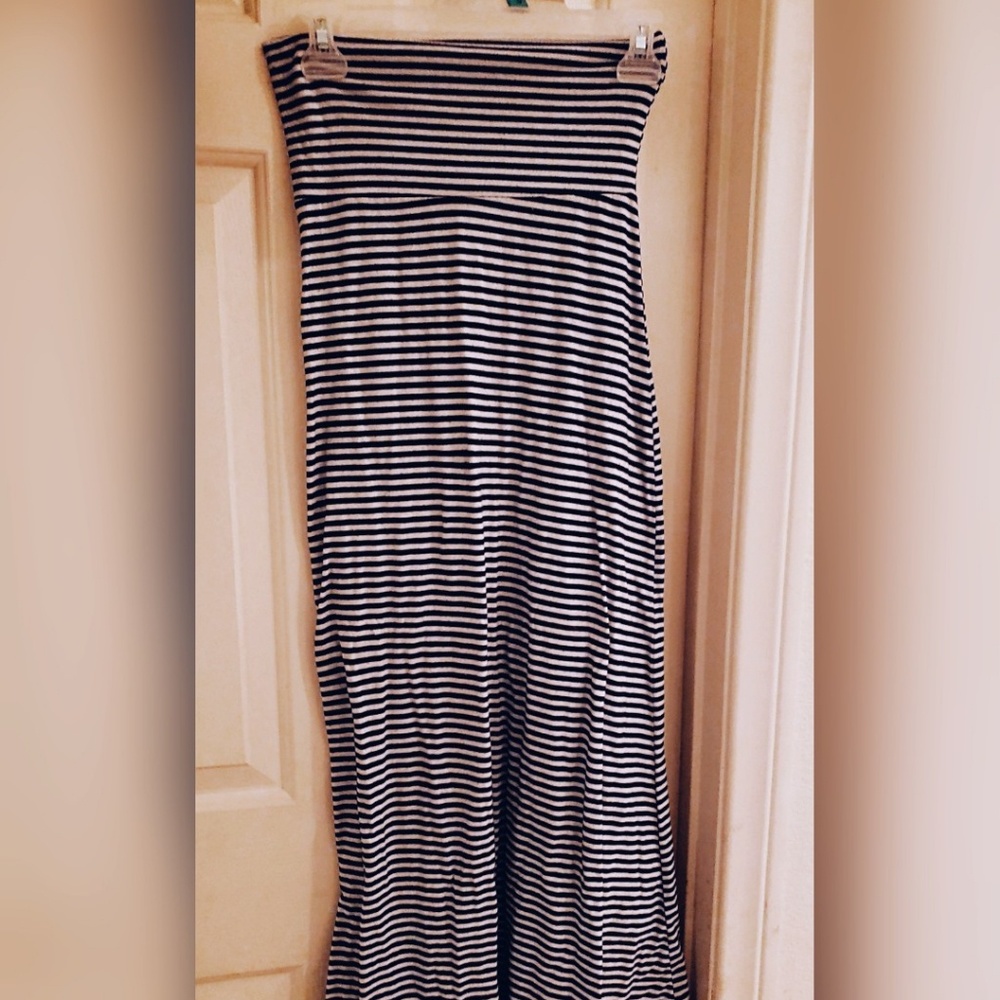 Maxi skirt blue and white stripe